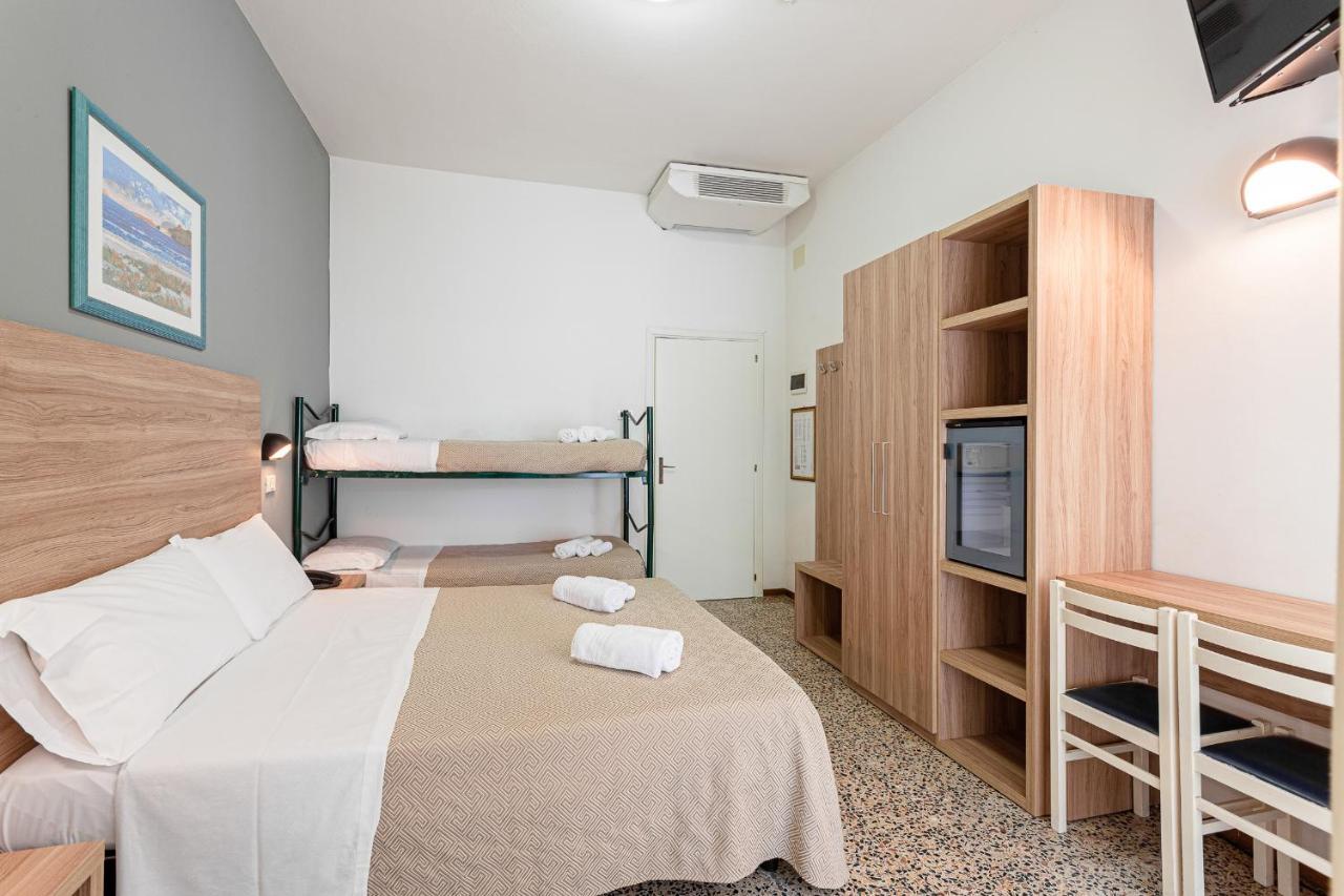 Hotel Admiral Cesenatico Zewnętrze zdjęcie