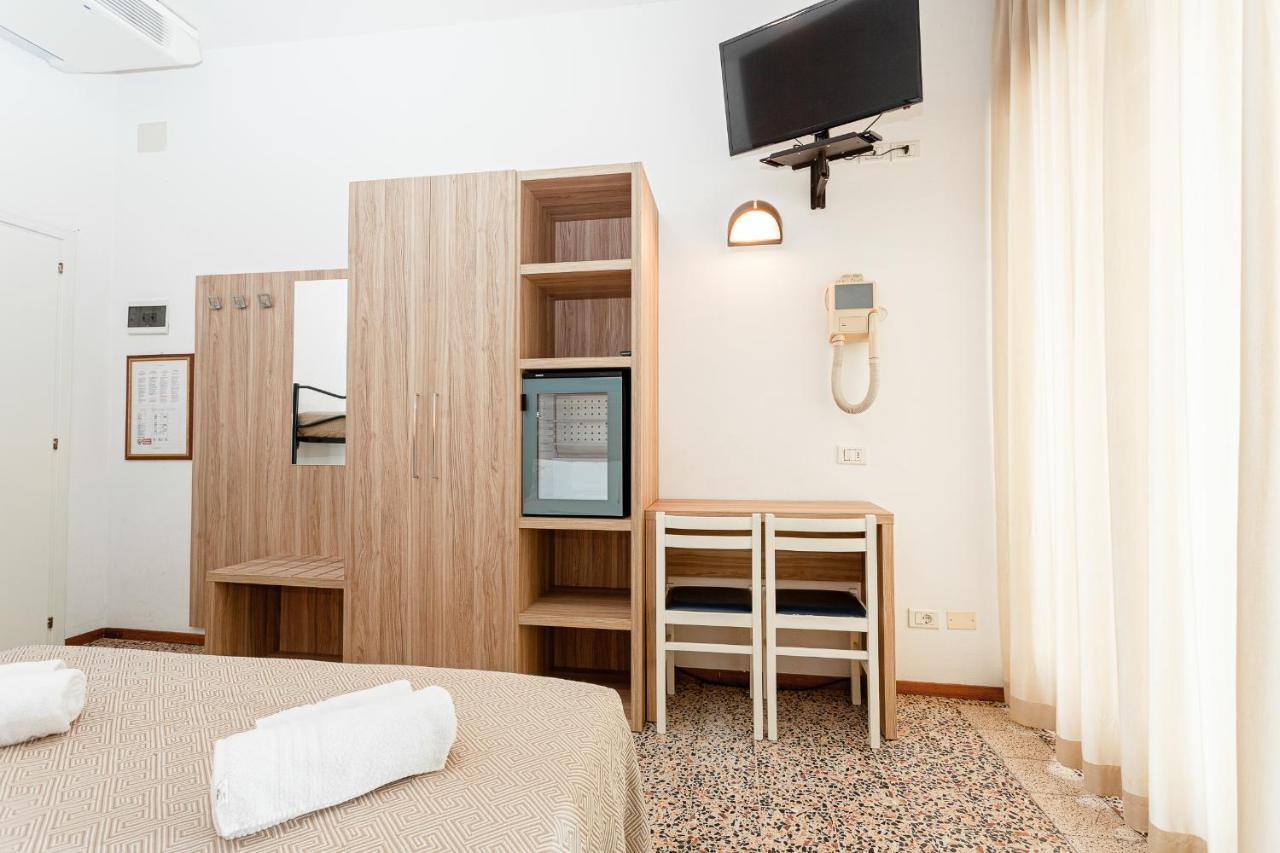 Hotel Admiral Cesenatico Zewnętrze zdjęcie